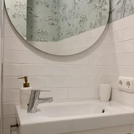 Sherryflat Torneria- Parking *